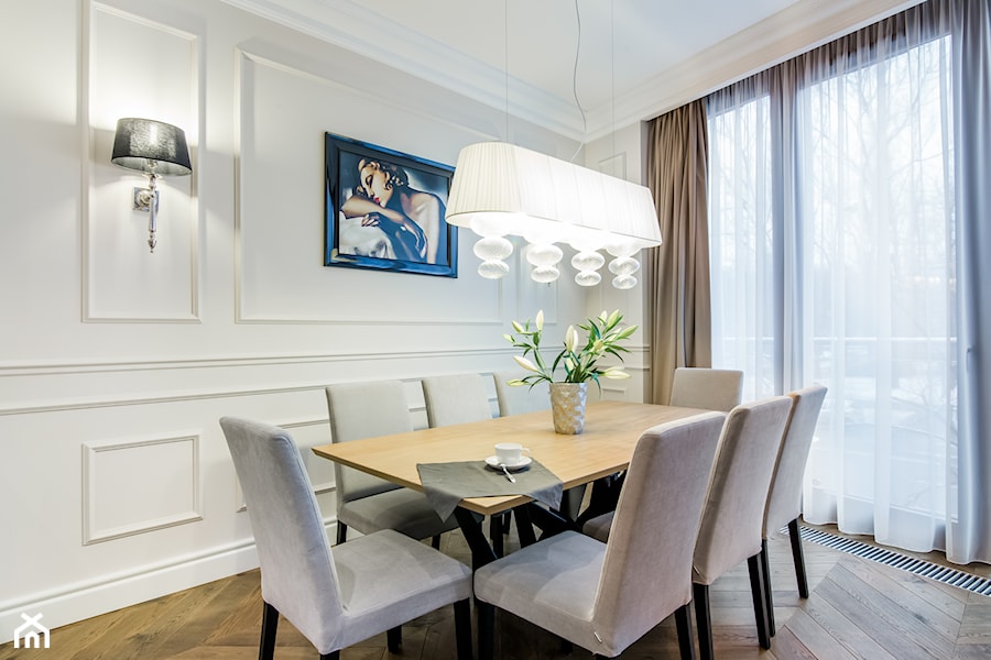 Elegancja na Powiślu - Średnia biała jadalnia jako osobne pomieszczenie, styl glamour - zdjęcie od EG projekt