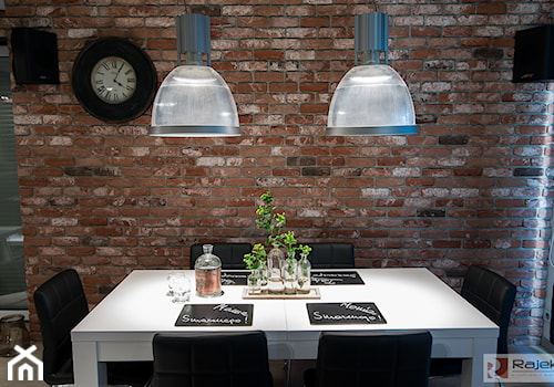 Apartament w Pile - Mała jadalnia jako osobne pomieszczenie, styl industrialny - zdjęcie od Rajek Projektowanie Wnętrz