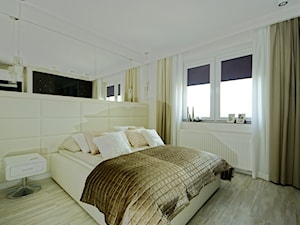 Średnia biała sypialnia, styl nowoczesny - zdjęcie od Rajek Projektowanie Wnętrz