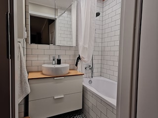 Bardzo mała łazienka w bloku styl industrialny