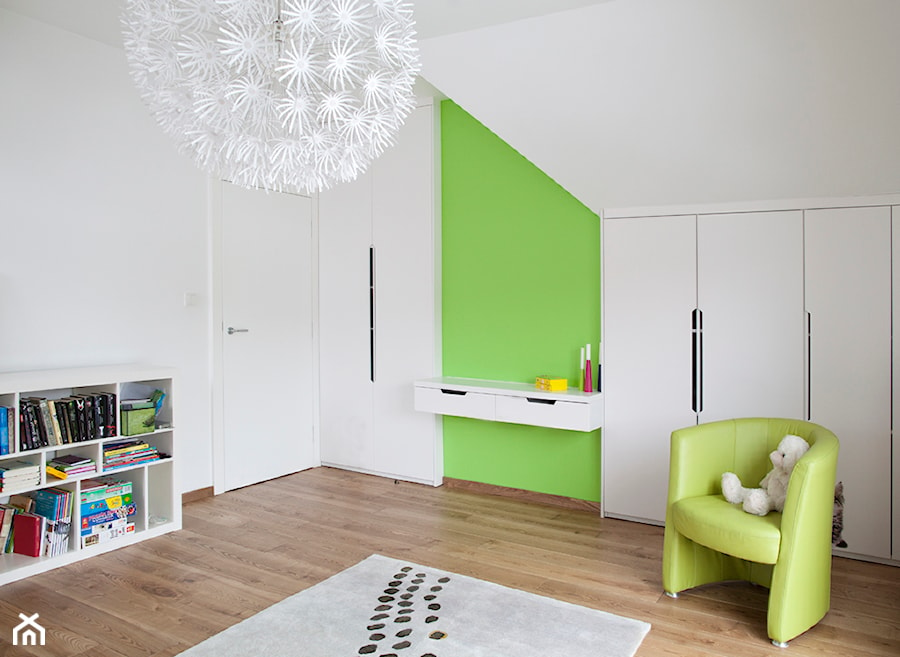 Dom jednorodzinny 1 - wnętrza - Średni biały zielony pokój dziecka dla dziecka dla chłopca, styl nowoczesny - zdjęcie od Joanna Kłusak Architekt