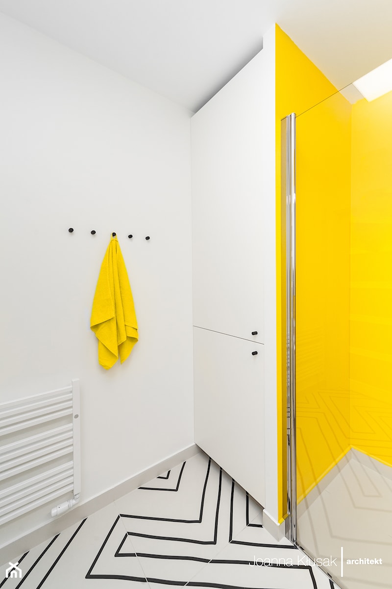 Łazienka 2 - Mała na poddaszu bez okna łazienka, styl nowoczesny - zdjęcie od Joanna Kłusak Architekt