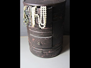 Komódka na biżuterię - zdjęcie od Garaaż Concept Store