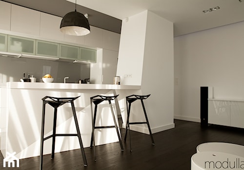 Apartament na Mokotowie - Otwarta kuchnia, styl nowoczesny - zdjęcie od MODULLAR