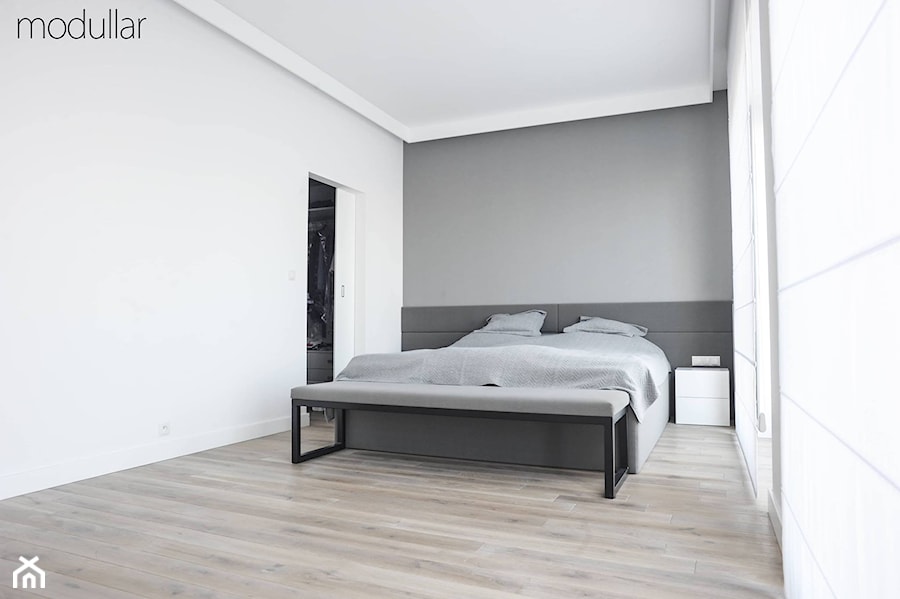 apartament Wilanów - Duża sypialnia, styl nowoczesny - zdjęcie od MODULLAR