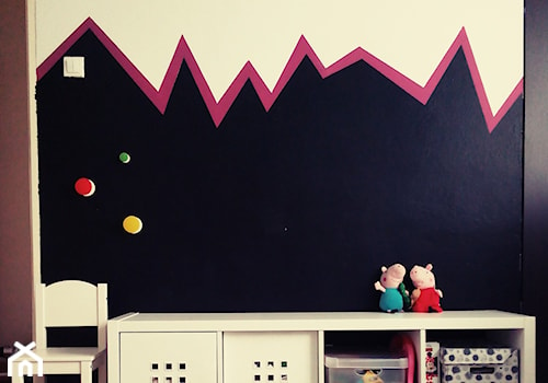 Pokoik dziecięcy - Średni beżowy czarny pokój dziecka dla dziecka dla chłopca dla dziewczynki dla rodzeństwa, styl skandynawski - zdjęcie od biuro@bellainteriors.com.pl