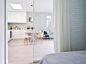 Metamorfoza mieszkania w Piasecznie - Średnia szara sypialnia, styl nowoczesny - zdjęcie od Icona Studio