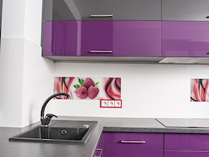 Fiolet i grafit w kuchni. - Kuchnia, styl nowoczesny - zdjęcie od Meble na wymiar Kulenty