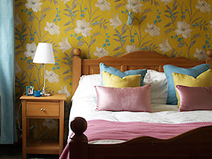 Metamorfoza sypialni romantyczki: PO - zdjęcie od InteriorsPL