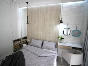 Eleganckie, nowoczesne, jasne mieszkanie w apartamentowcu - Mała biała z biurkiem sypialnia, styl nowoczesny - zdjęcie od MK HOME