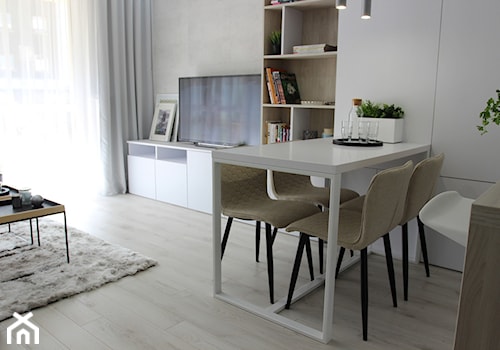 Eleganckie, nowoczesne, jasne mieszkanie w apartamentowcu - Mała biała jadalnia w salonie, styl nowoczesny - zdjęcie od MK HOME