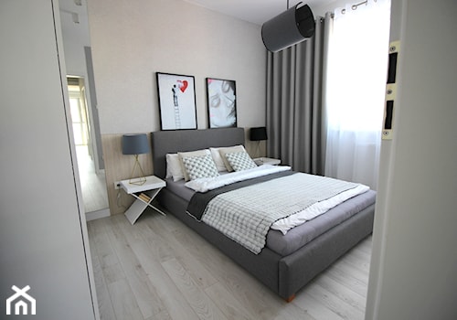nowoczesnie, elegancko z klasą, szarosci ocieplone drewnem - Średnia beżowa sypialnia, styl nowoczesny - zdjęcie od MK HOME