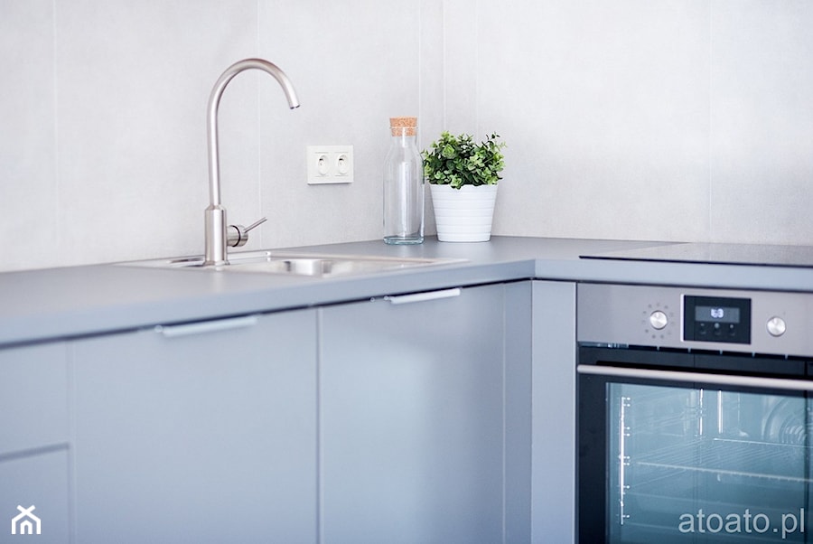 apartament na wynajem - Kuchnia, styl minimalistyczny - zdjęcie od StudioAtoato