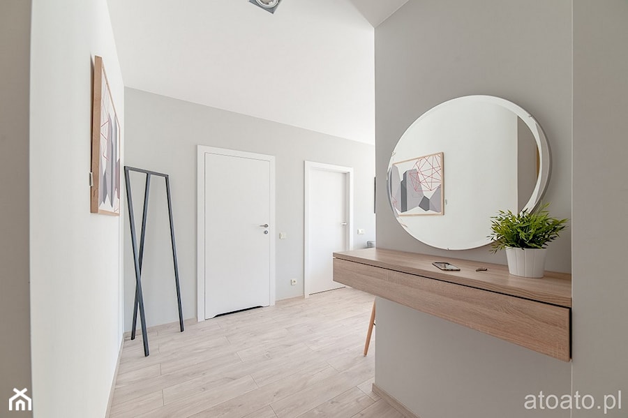 apartament na wynajem - Średni szary hol / przedpokój, styl minimalistyczny - zdjęcie od StudioAtoato