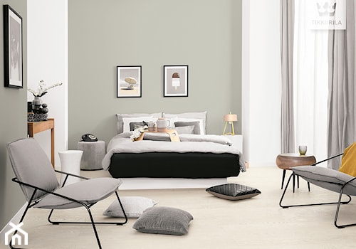 Kolekcja Tikkurila Color Now - Duża biała szara sypialnia - zdjęcie od Tikkurila