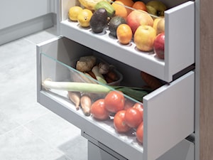 Przeszklone szuflady na owoce i warzywa - zdjęcie od MONARCHIA DESIGN