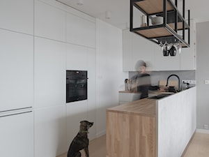 minimalistyczna zabudowa kuchni - zdjęcie od MONARCHIA DESIGN