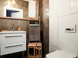 Soft loft Nowa Papiernia Ultra Nova - Mała bez okna z lustrem łazienka, styl nowoczesny - zdjęcie od Nowa Papiernia
