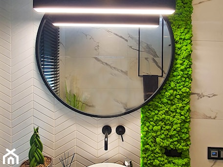 Aranżacje wnętrz - Łazienka: Chrobotek reniferowy w łazience - JUKO green design. Przeglądaj, dodawaj i zapisuj najlepsze zdjęcia, pomysły i inspiracje designerskie. W bazie mamy już prawie milion fotografii!