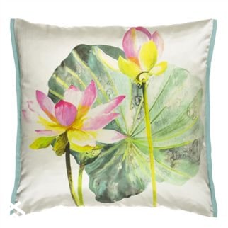 Poduszka NYMPHAEA CAMELLIA, Designers Guild - zdjęcie od StyloweTapety.pl