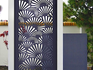 Rama panelowa do ogrodu z wypełnienie z dekoracyjnego panelu, ażuru - zdjęcie od RAGGIO