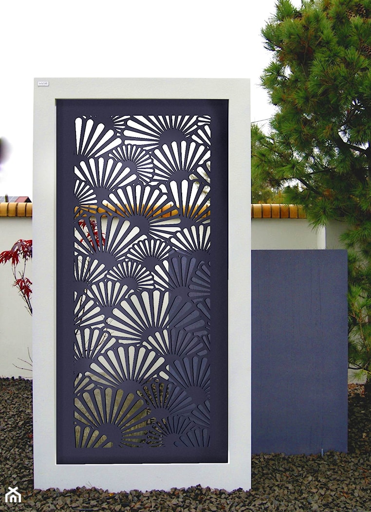 Rama panelowa do ogrodu z wypełnienie z dekoracyjnego panelu, ażuru - zdjęcie od RAGGIO - Homebook