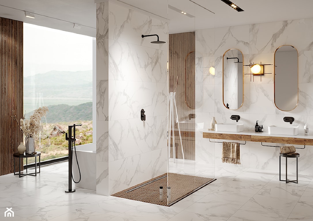 Biała łazienka z marmurowymi plytkami