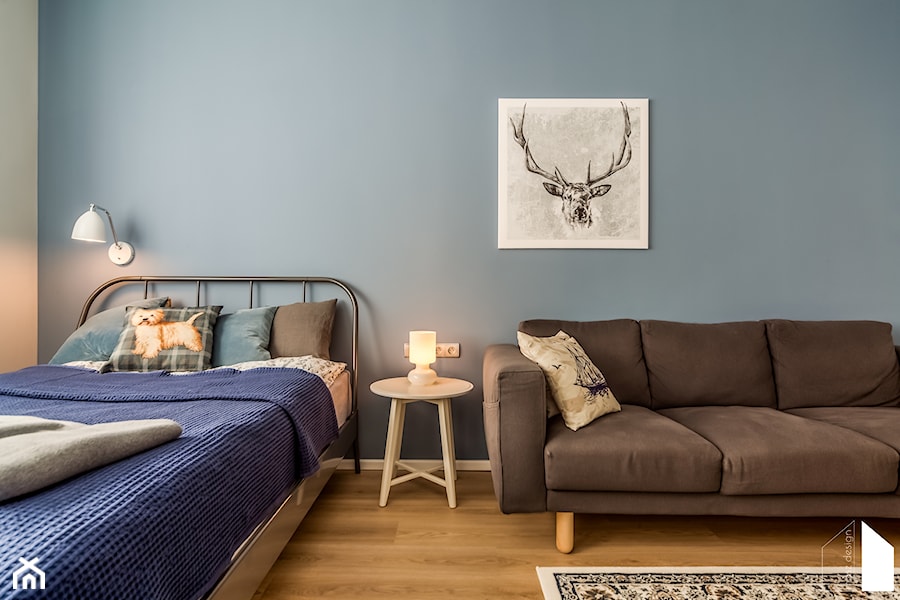 Mieszkanie prywatne Gdynia - Średnia biała niebieska sypialnia - zdjęcie od masz design Magdalena Szwedowska