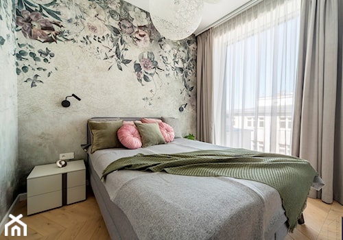 Apartament Baltiq Plaza 70m2 - Mała szara sypialnia, styl nowoczesny - zdjęcie od masz design Magdalena Szwedowska
