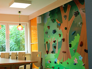 Sala zajęć dla dzieci ze ścianą spinaczkową - zdjęcie od Alpha4m