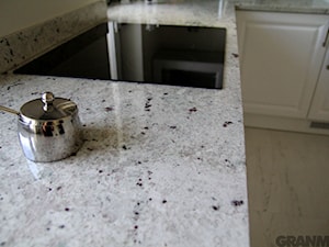 Blat kuchenny z granitu Colonial White - zdjęcie od GRANMAR.net - Borowa Góra