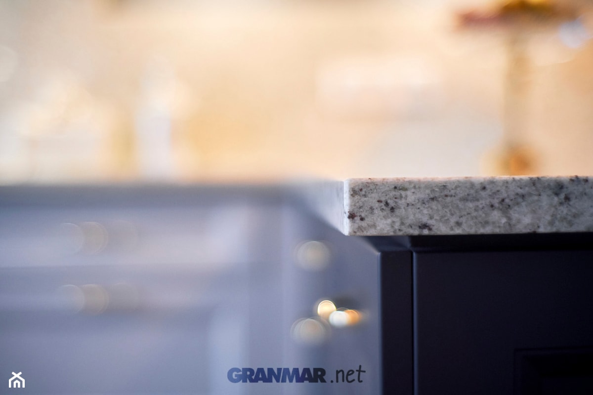 Granit o jasnej barwie | Kamieniarstwo Borowa Góra - zdjęcie od GRANMAR.net - Borowa Góra - Homebook