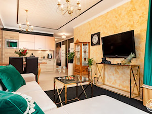 apartament turystyczny - Średni pomarańczowy salon z kuchnią z jadalnią - zdjęcie od Apartments M&M- obsługa i aranżacja nieruchomości