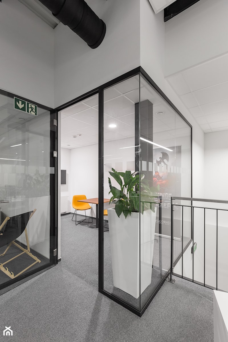 Biuro Browar Lubicz - Średnie białe biuro - zdjęcie od T3 Atelier