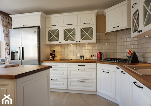 Realizacja kuchni w domu jednorodzinnym - zdjęcie od WOSMEBL Rzeszów Meble na wymiar