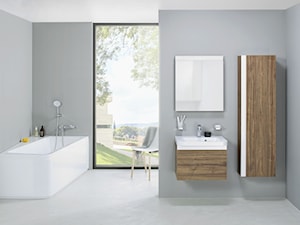 Koncept 10⁰ - Średnia na poddaszu łazienka z oknem, styl minimalistyczny - zdjęcie od RAVAK