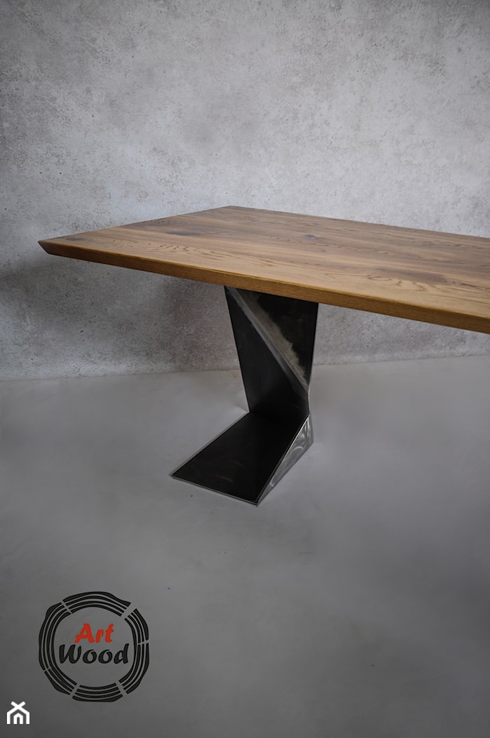 Stół dębowy z podstawą z blachy - zdjęcie od Art Wood - Homebook