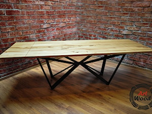 Stół z blatem dębowym i stalową podstawą - zdjęcie od Art Wood