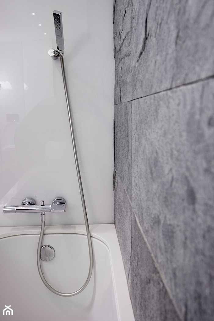 Minimalistyczna łazienka - zdjęcie od CREATOR ARCHITEKT - Homebook