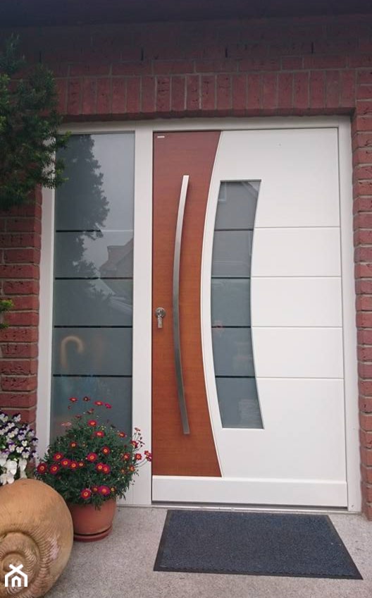 Realizacja projektu na nowoczesne drzwi zewnętrzne - zdjęcie od PARMAX - producent ekskluzywnych drewnianych drzwi zewnętrznych - Homebook