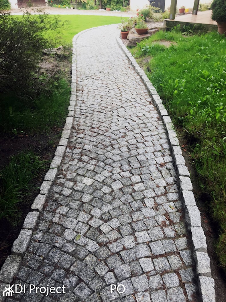 Ścieżka w wiejskim ogrodzie - Ogród, styl rustykalny - zdjęcie od kdiproject.pl - Homebook