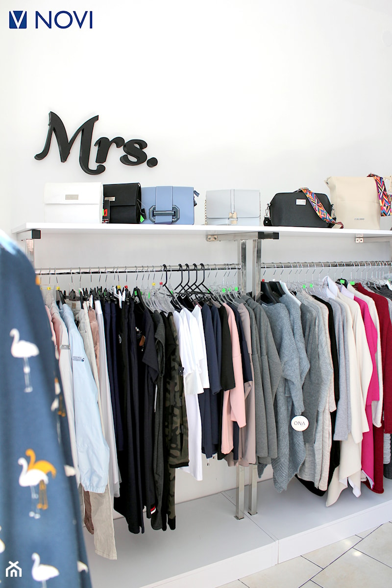 Sklep odzieżowy Mr. & Mrs. - zdjęcie od NOVI projektowanie