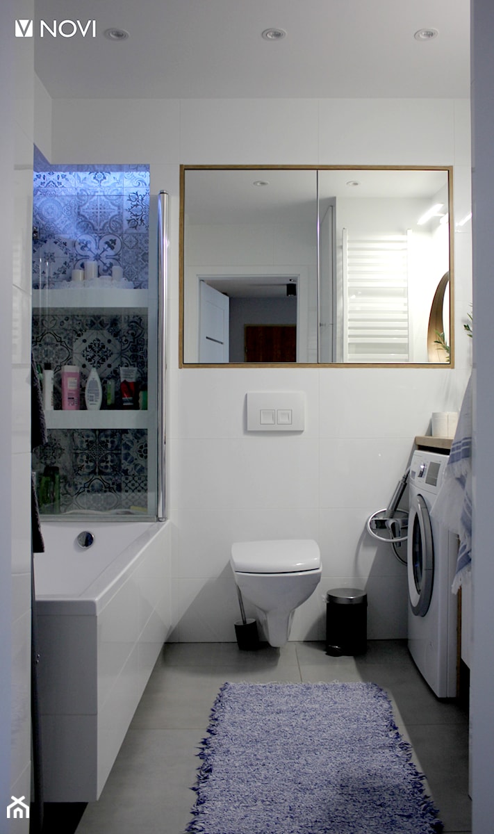 Biała łazienka - zdjęcie od NOVI projektowanie