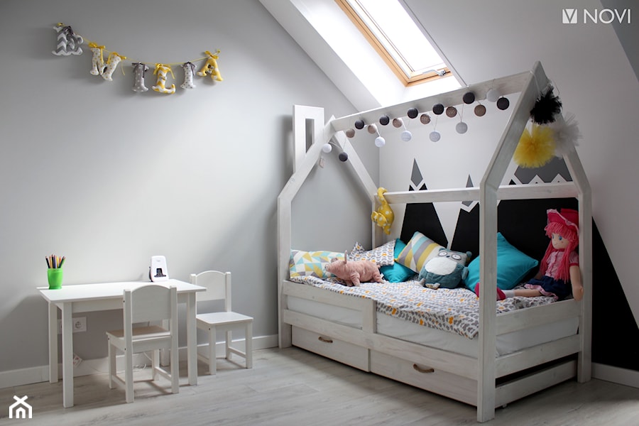 Pokój dla dziewczynki dwuletniej - zdjęcie od NOVI projektowanie