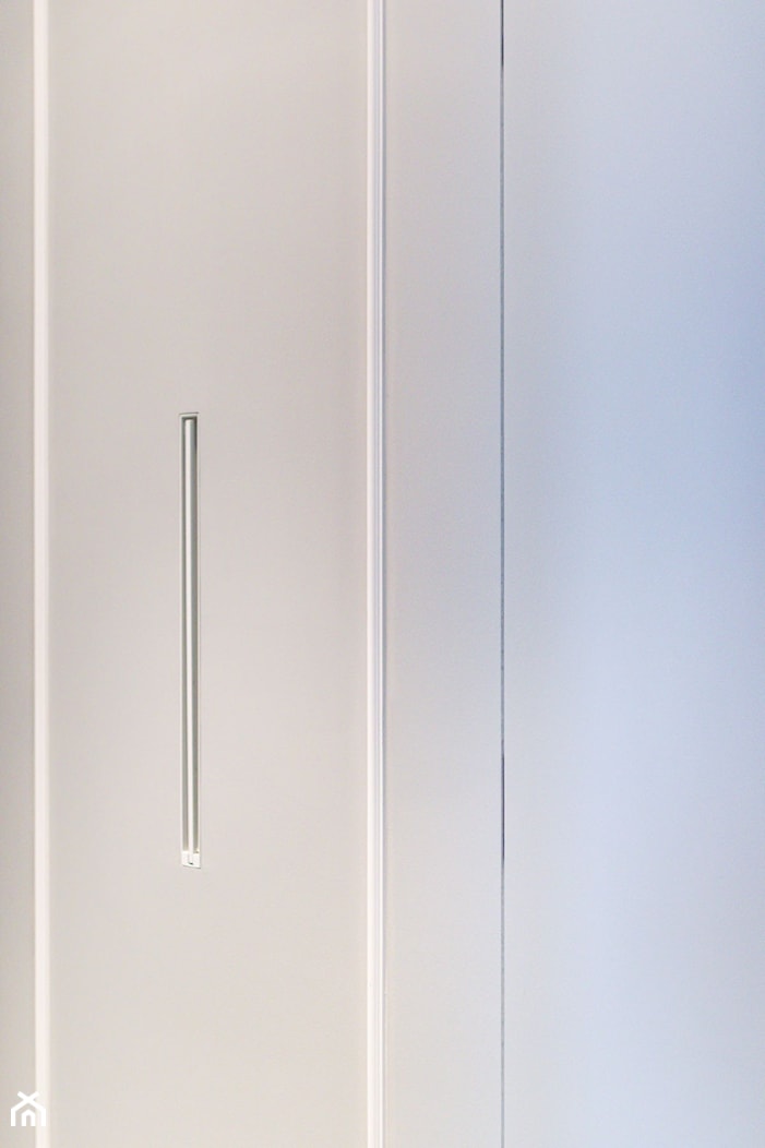 Kinkiet Icone Spillo minimalistyczny wbudowany w ścianę - zdjęcie od Pracownia Projektowania Wnętrz Małgorzata Czapla - Homebook