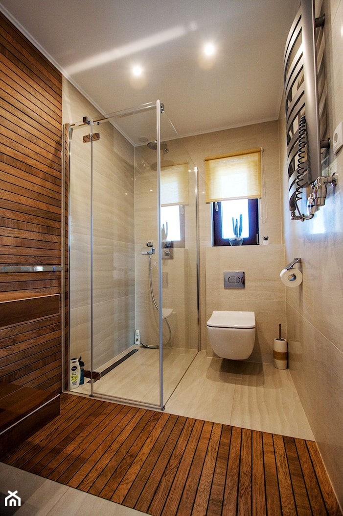 Łazienka w ciepłej stylizacji - zdjęcie od Pracownia Projektowania Wnętrz Małgorzata Czapla - Homebook