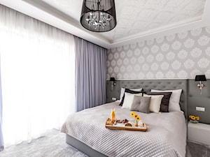 Łóżko ze ścianą tapicerowaną - zdjęcie od Meble Kalwaryjskie