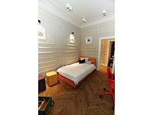Realizacja indywidualna – mieszkanie prywatne - Średni beżowy pokój dziecka dla dziecka dla chłopca, styl glamour - zdjęcie od Meble Na Wymiar Perfetta