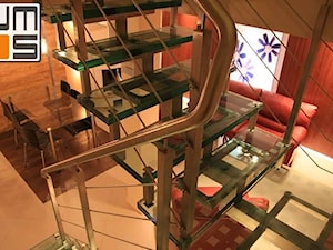 Projekt szklanych, ażurowych schodów. - zdjęcie od jms STUDIO s.c.