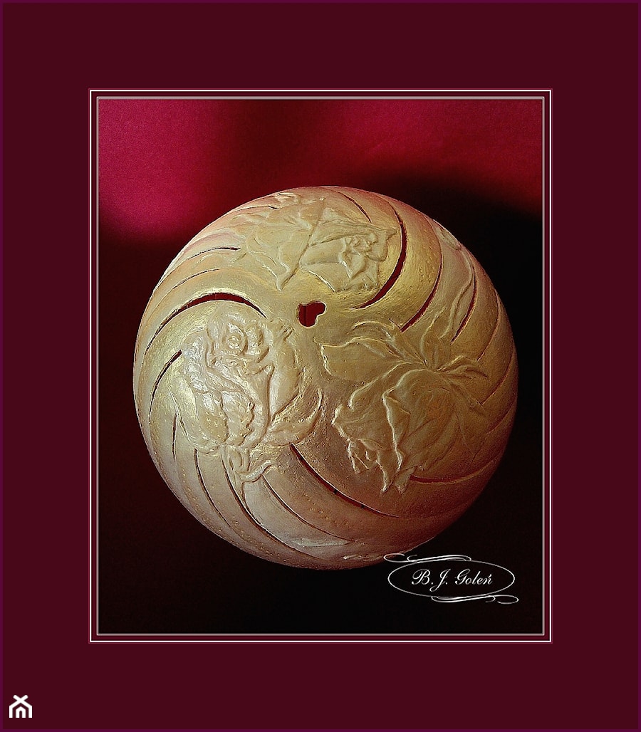 Nasze pasje - Róże - Jajko strusie jako dekoracje - zdjęcie od Ażurowe pisanki rzeźbione - Egg art